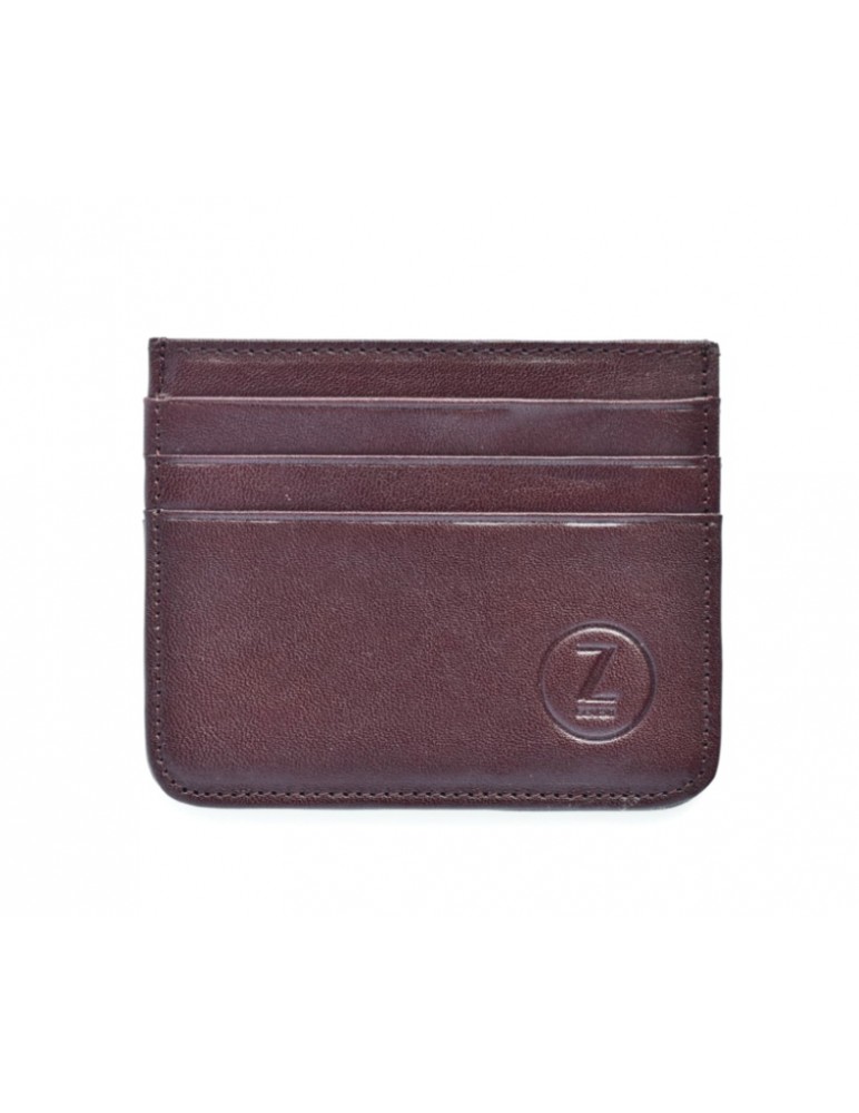 Brązowe etui skórzane na karty kredytowe